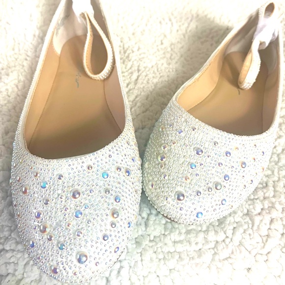 Betsey Johnson Ace Ballet Flats - Picture 5 of 13